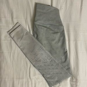 Ombré patterned Alo leggings